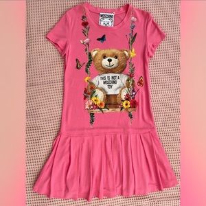 Moschino pink dress with bear print on the front. Size 8. New